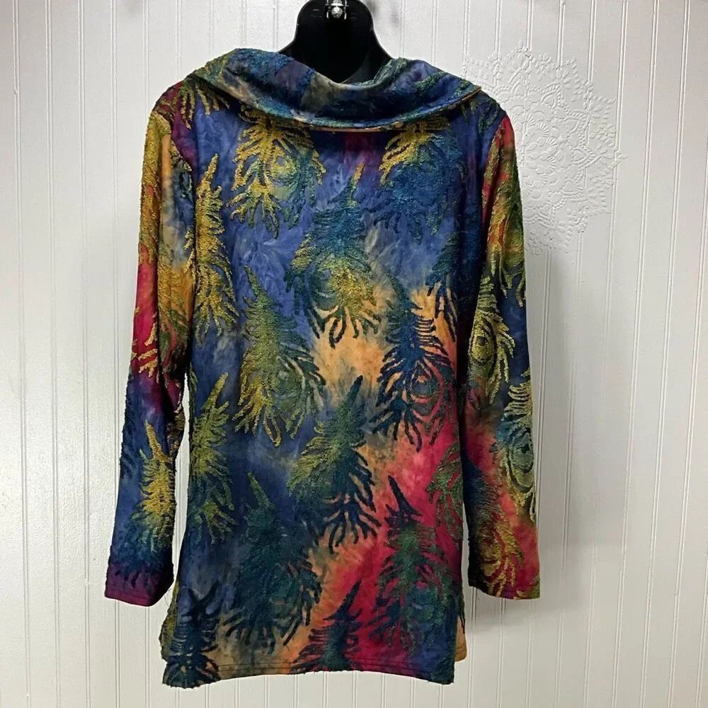 KAMANA Multi Colored Top - Picture 3 of 5